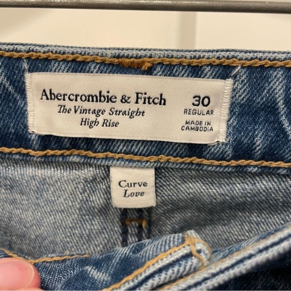 Abercrombie  Fitch Curve Love High Rise Vintage Straight Jean - Picture 2 of 3